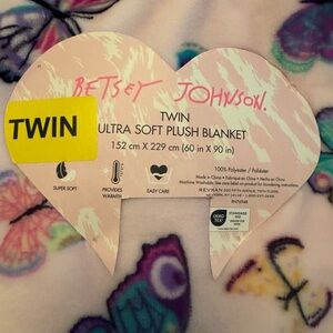 Betsey Johnson Ultra Soft Plush Blanket